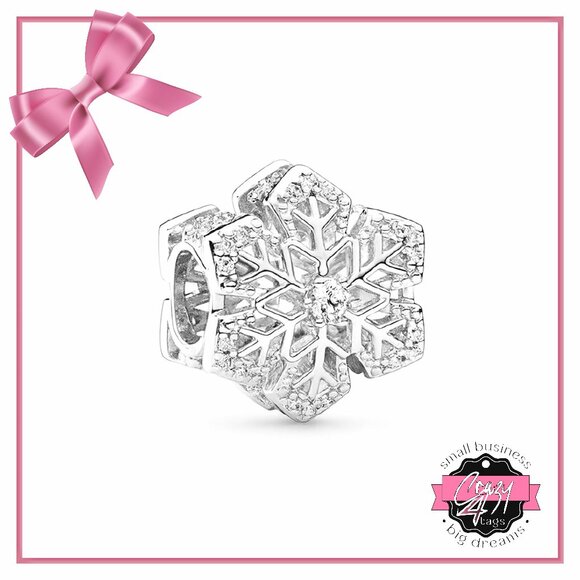 Festive Snowflake Charm - Picture 1 of 9
